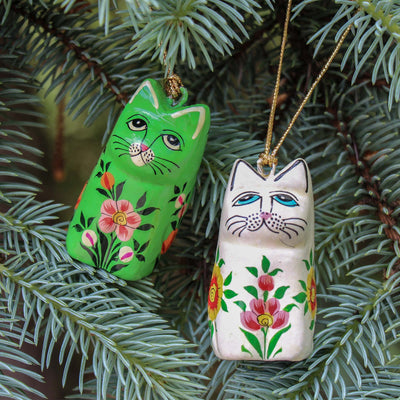Handpainted Kashmiri Sitting Cat, Green