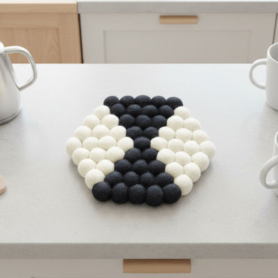 Felt Ball Hexagon Trivet: Domino