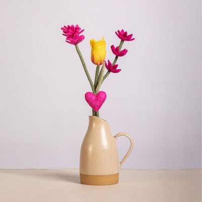 ***PACK OF 5*** Handmade Mixed Felt Bouquet with Tulip Stem & Heart Charm – Yellow