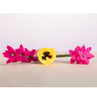 ***PACK OF 5*** Handmade Mixed Felt Bouquet with Tulip Stem & Heart Charm – Yellow