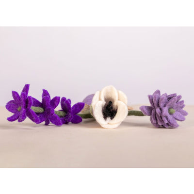 ***PACK OF 5*** Handmade Mixed Felt Bouquet with Tulip Stem & Heart Charm – White with Lavender Accent