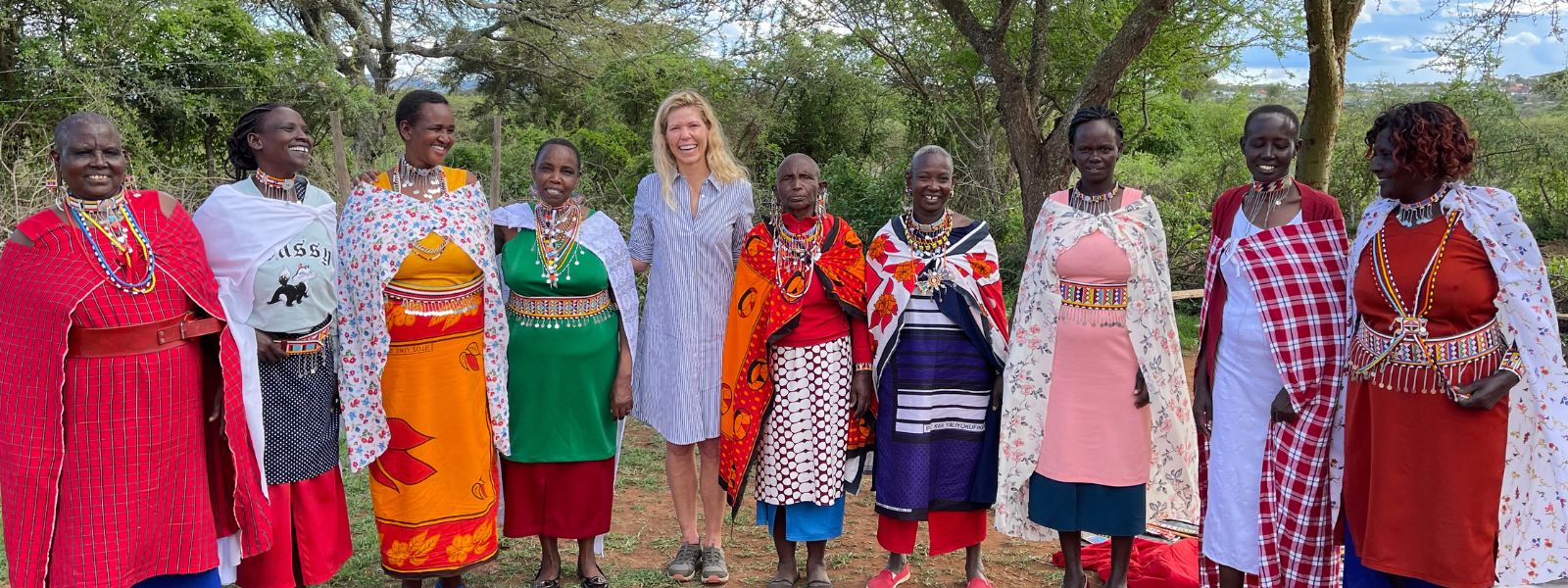 Kenya Maasai tribal women who handcraft jewelry for wholesale