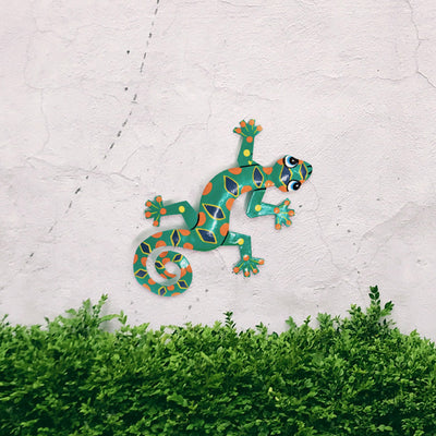 Eight inch Painted Metal Drum Art Gecko Wall Hanging Assorted