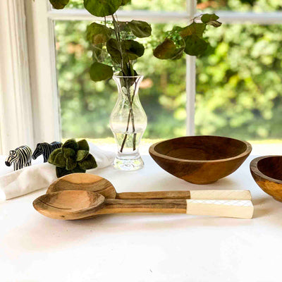 Olive Wood Serving Set, Natural White Bone Handles - Square esign