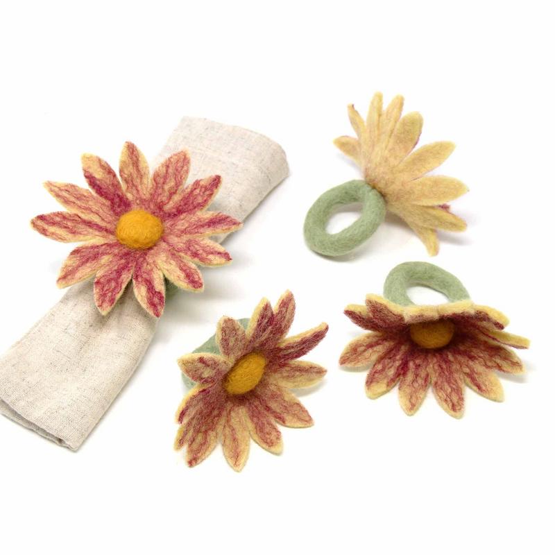 Magenta Daisy Felt Napkin Rings, Set of 4